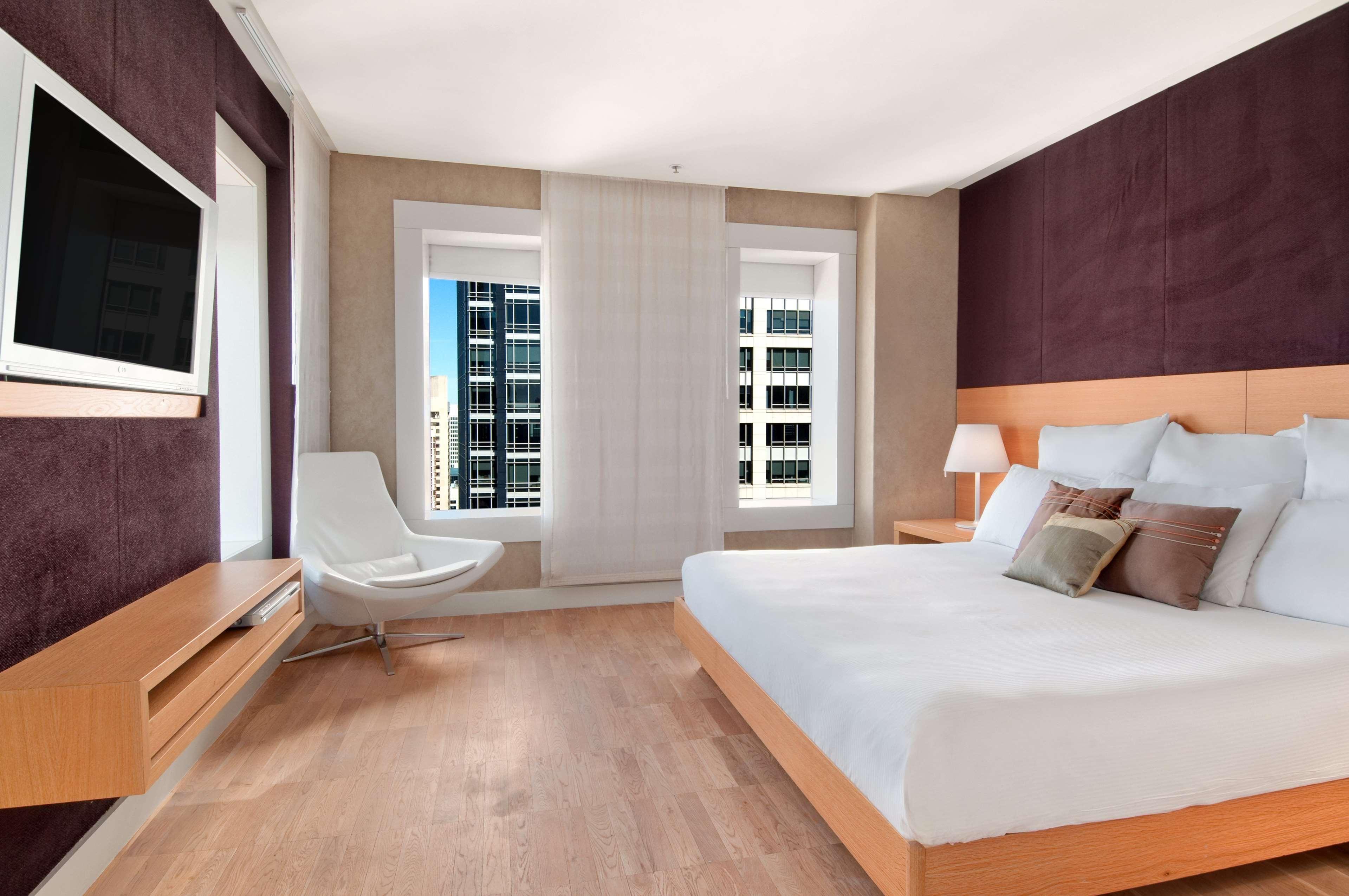 Hilton Garden Inn Керетаро Экстерьер фото